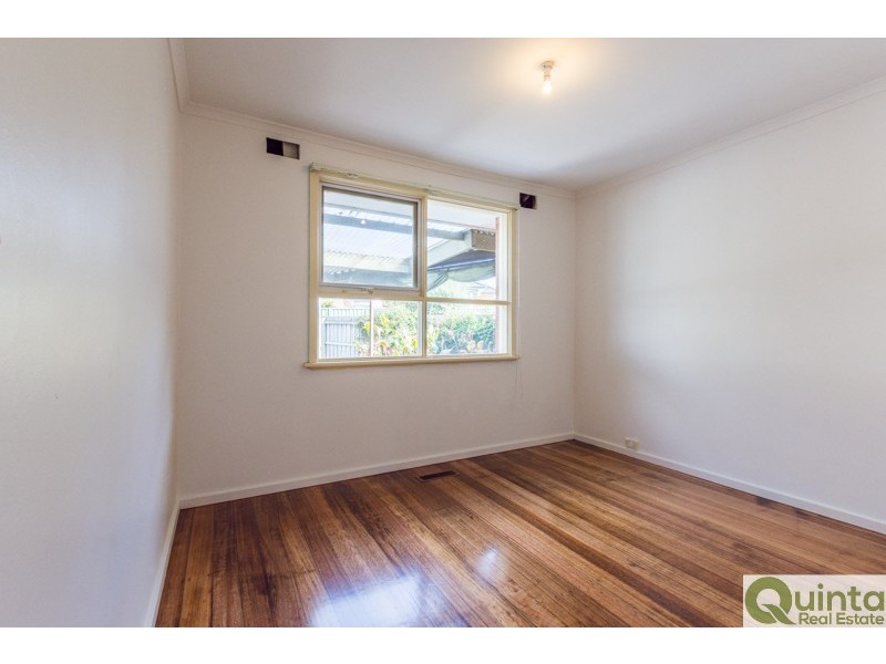 42 Ireland Avenue, Wantirna South VIC 3152