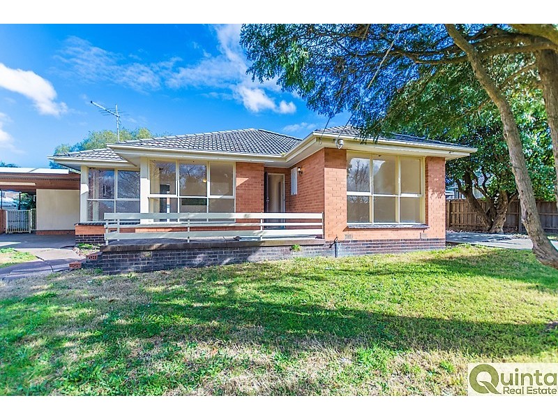 42 Ireland Avenue, Wantirna South VIC 3152