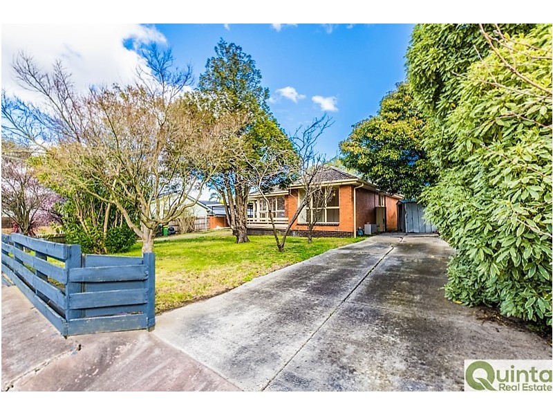 42 Ireland Avenue, Wantirna South VIC 3152