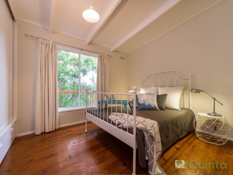 17 Warrawee Road, Mount Evelyn VIC 3796