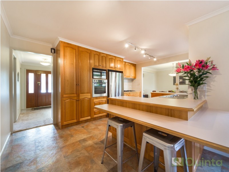 31 Collendina Cres, Scoresby VIC 3179