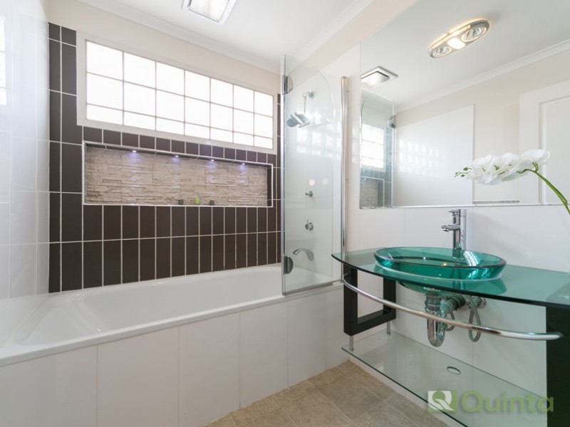 31 Collendina Cres, Scoresby VIC 3179