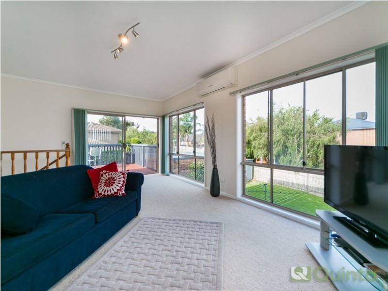 31 Collendina Cres, Scoresby VIC 3179