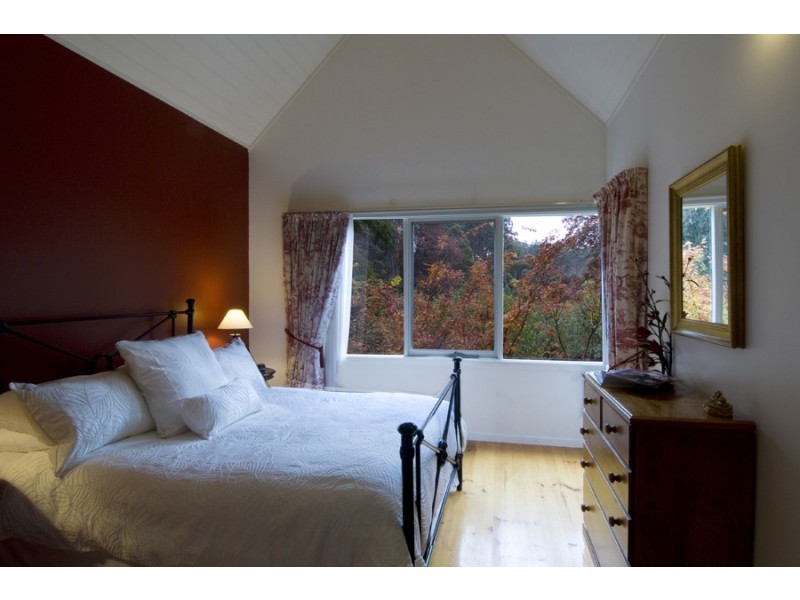 81 The Crescent, Sassafras VIC 3787