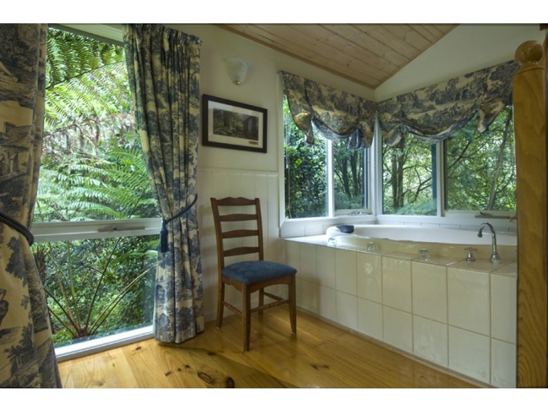 81 The Crescent, Sassafras VIC 3787