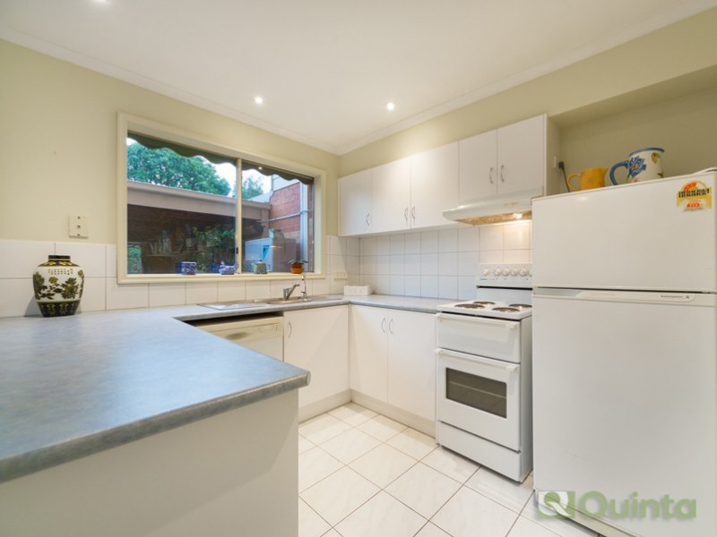 13/114 Warren Road, Mordialloc VIC 3195