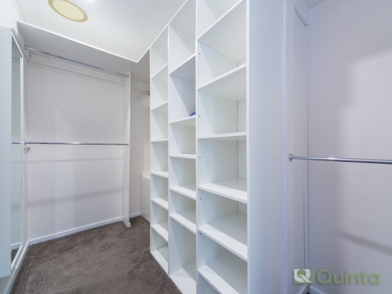 19 Trenton Place, Mooroolbark VIC 3138