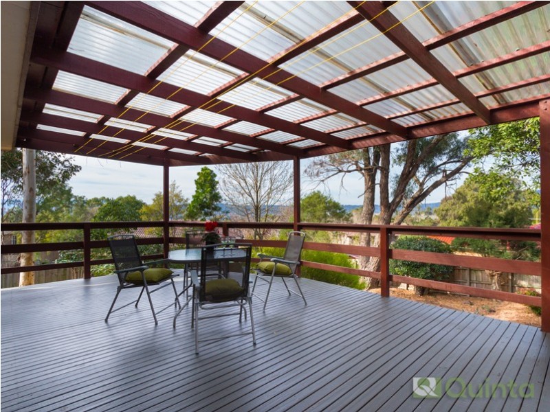 19 Trenton Place, Mooroolbark VIC 3138