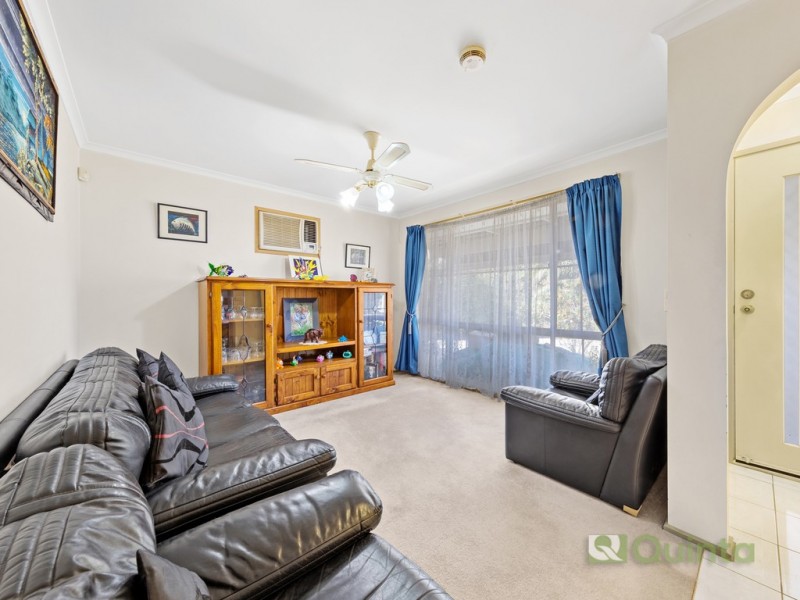 8 Kendari Court, Hampton Park VIC 3976