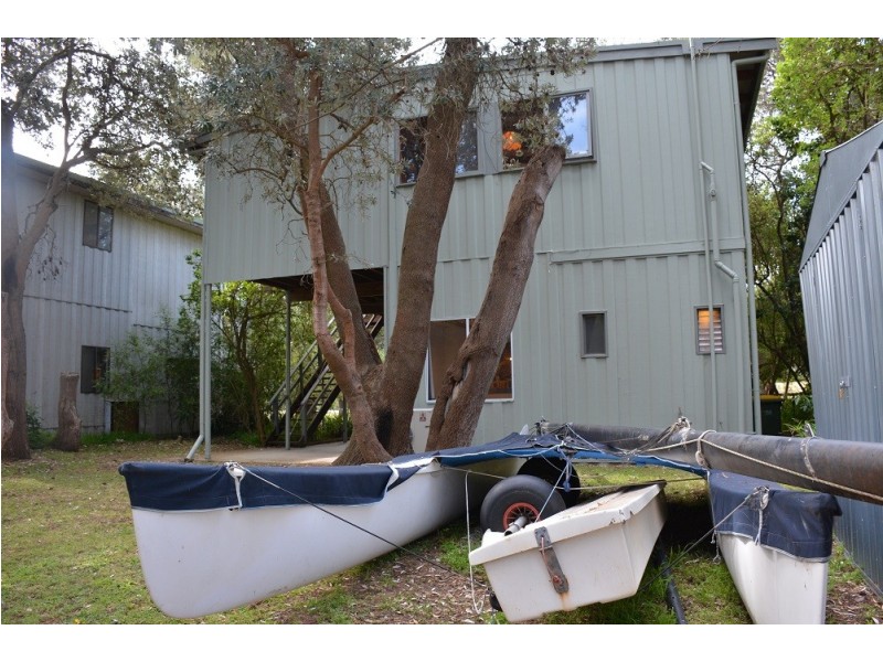 98 Silverleaves Avenue, Silverleaves VIC 3922