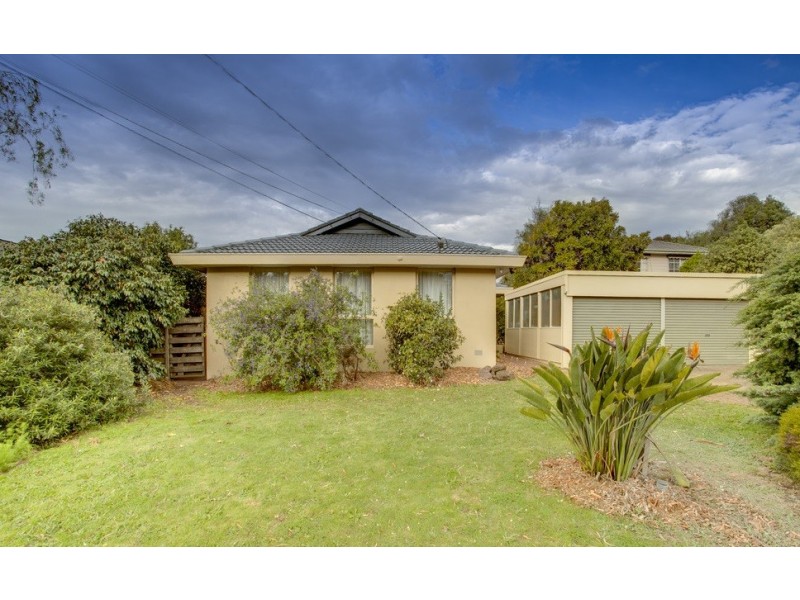 13 Dunbarton Drive, Wantirna VIC 3152