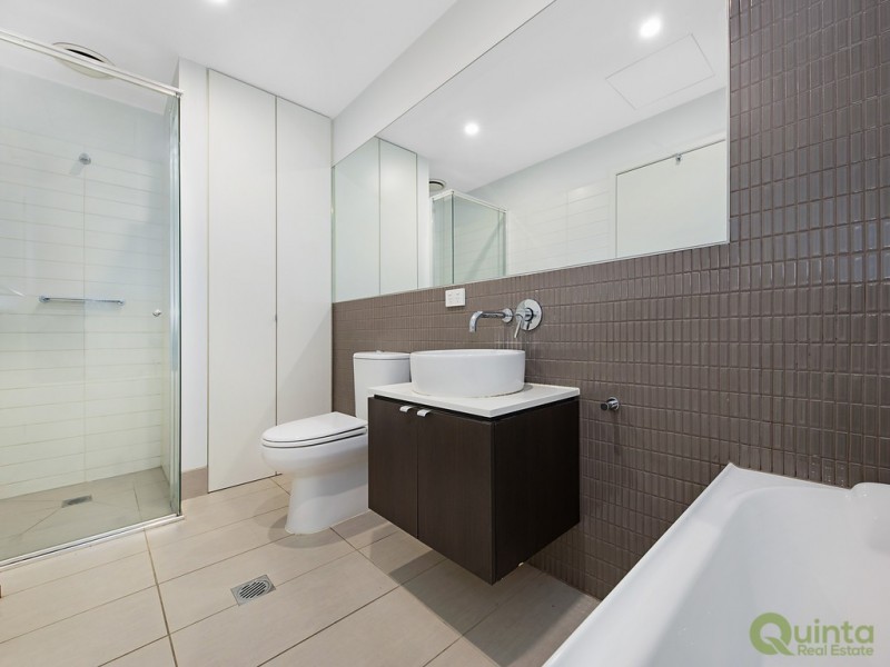 304/337 Stud Road, Wantirna South VIC 3152