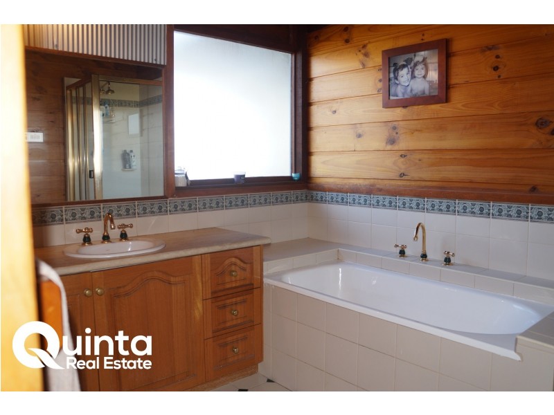 103 Seebeck Road, Rowville VIC 3178