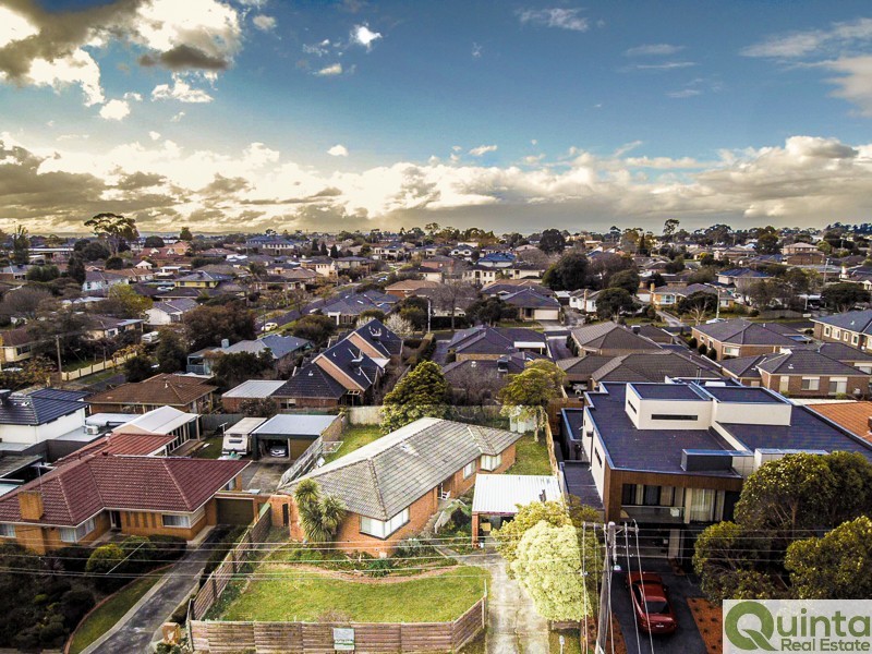 9 Hawk Street, Doncaster East VIC 3109