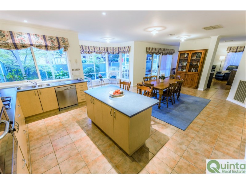 1 Tahara Court, Werribee VIC 3030