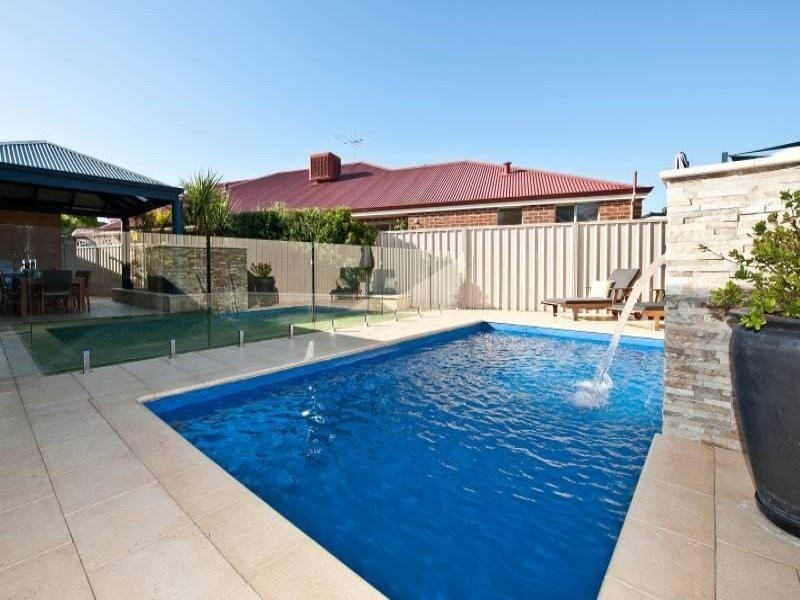 13 Mallee Way, Gwelup WA 6018