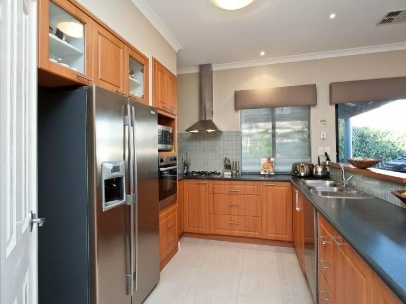 13 Mallee Way, Gwelup WA 6018