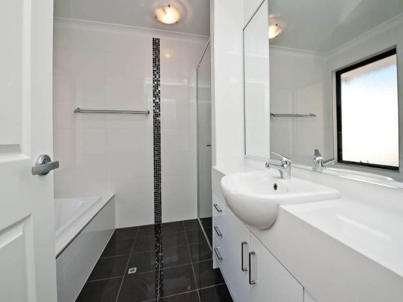 9A Woodchester Road, Nollamara WA 6061