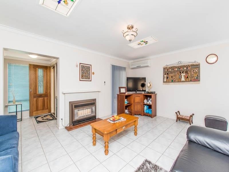 43 Flinders Avenue, Hillarys WA 6025