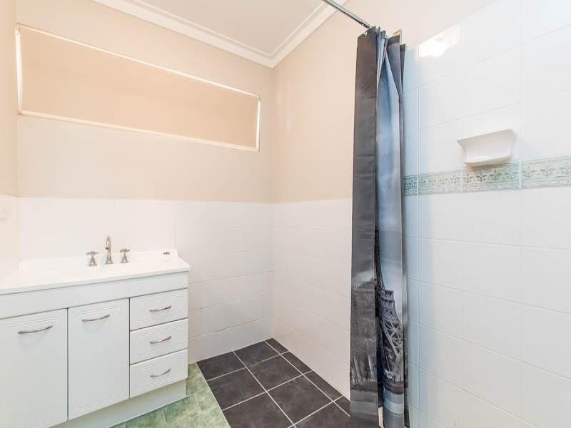 43 Flinders Avenue, Hillarys WA 6025