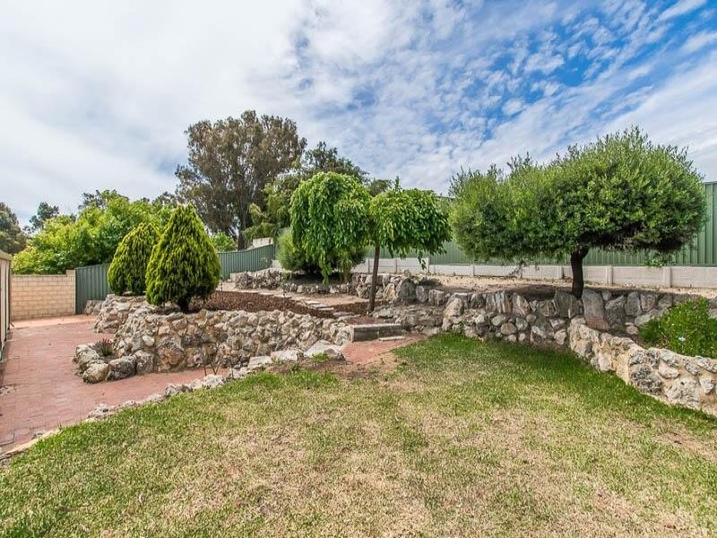 43 Flinders Avenue, Hillarys WA 6025