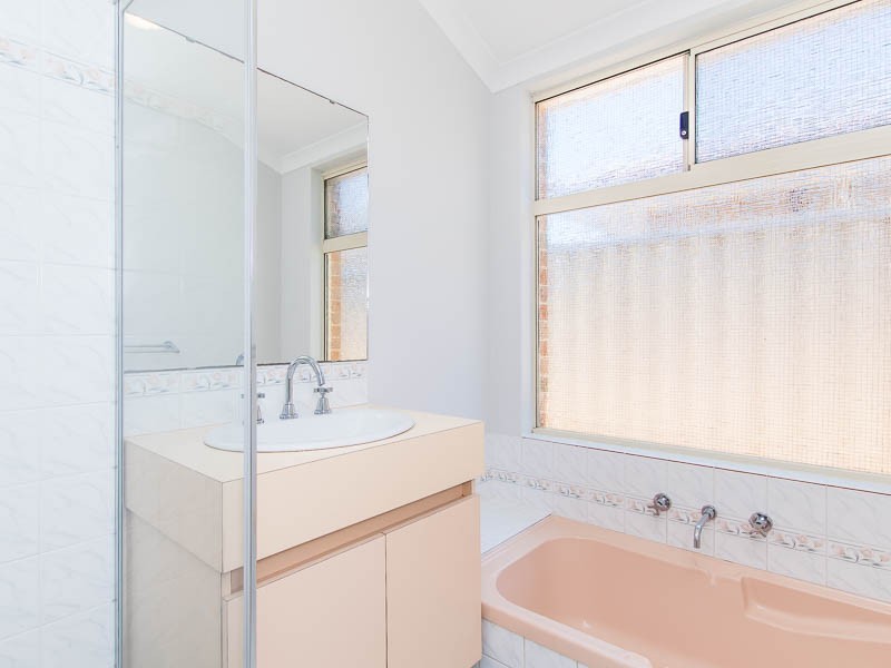 8 Wales Court, Clarkson WA 6030