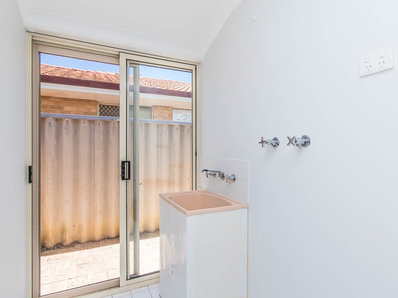 8 Wales Court, Clarkson WA 6030