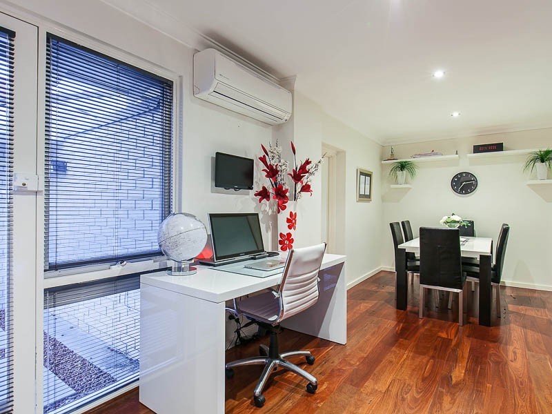 2 Debenham Way, Hillarys WA 6025