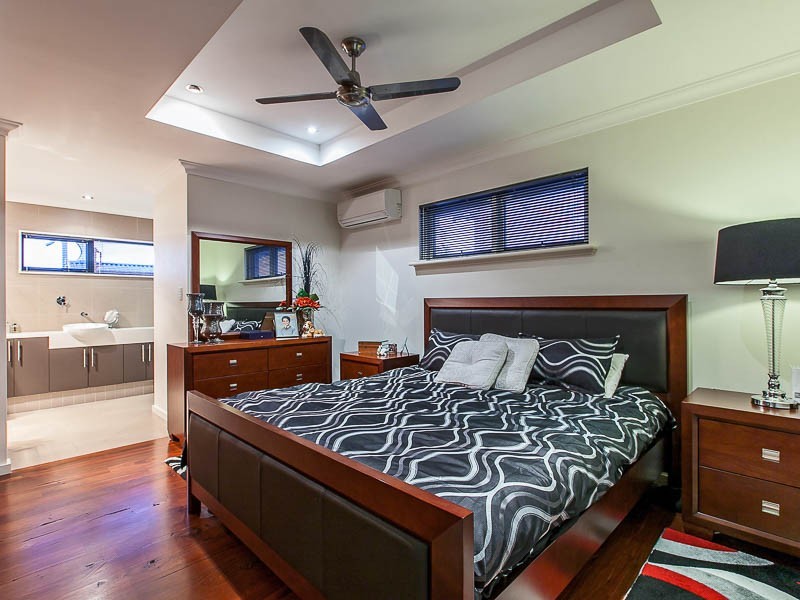 2 Debenham Way, Hillarys WA 6025