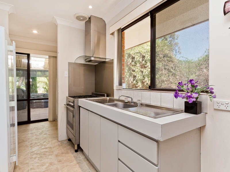 43 Milstead Way, Marangaroo WA 6064