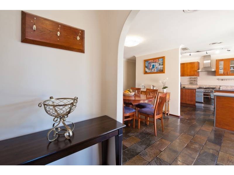 24 Kincraig Way, Duncraig WA 6023