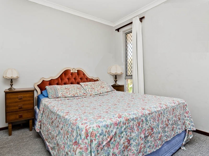 33 Marangaroo Drive, Marangaroo WA 6064