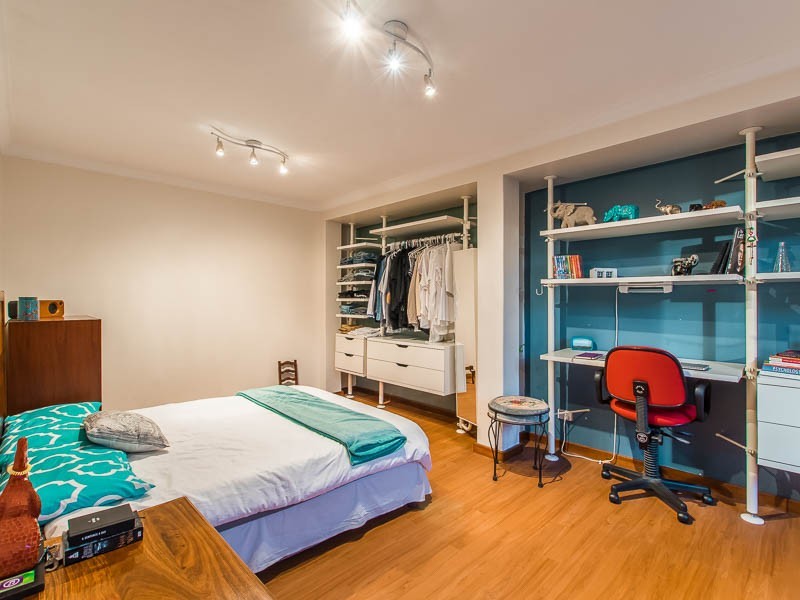 4 Venus Way, Hillarys WA 6025