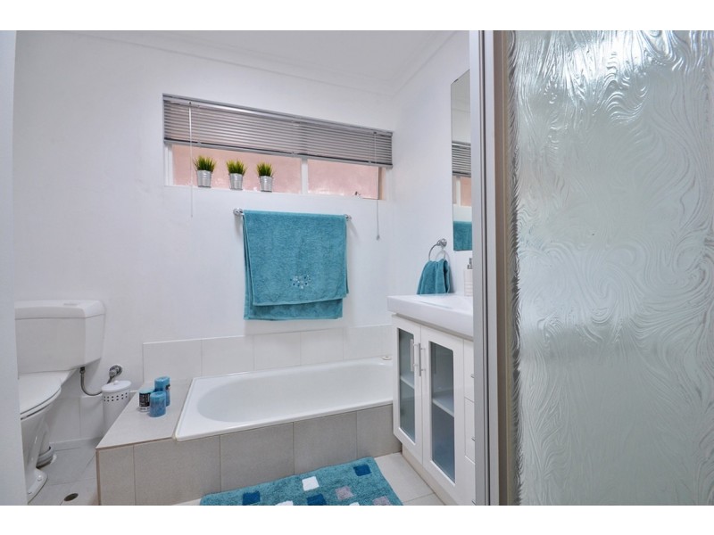 34 Banks Avenue, Hillarys WA 6025