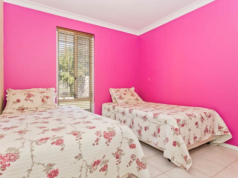 7 Bredhurst Road, Marangaroo WA 6064