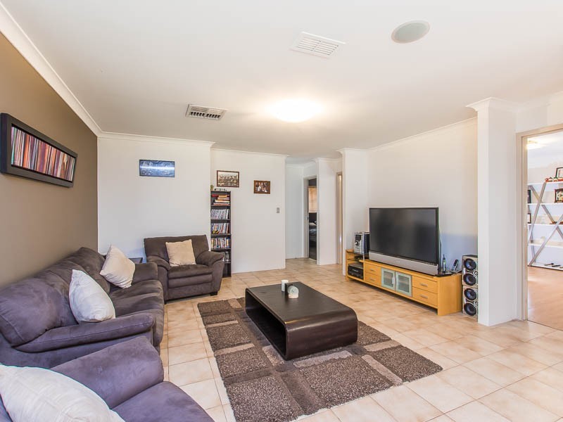 3 Errina Road, Alexander Heights WA 6064