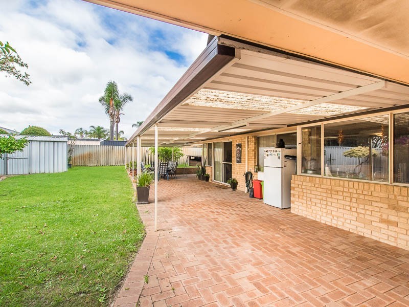 3 Errina Road, Alexander Heights WA 6064