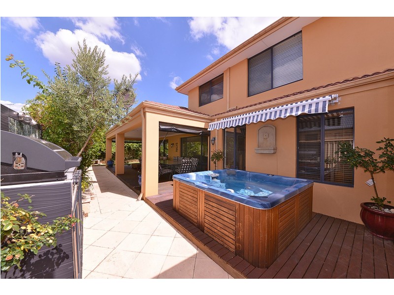 63 St Fillans Bend, Wanneroo WA 6065