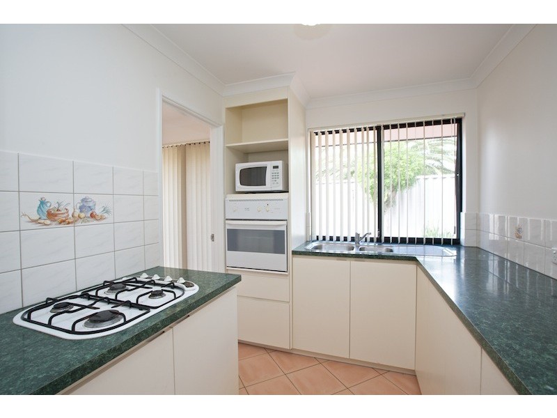 122B Herbert St, Doubleview WA 6018