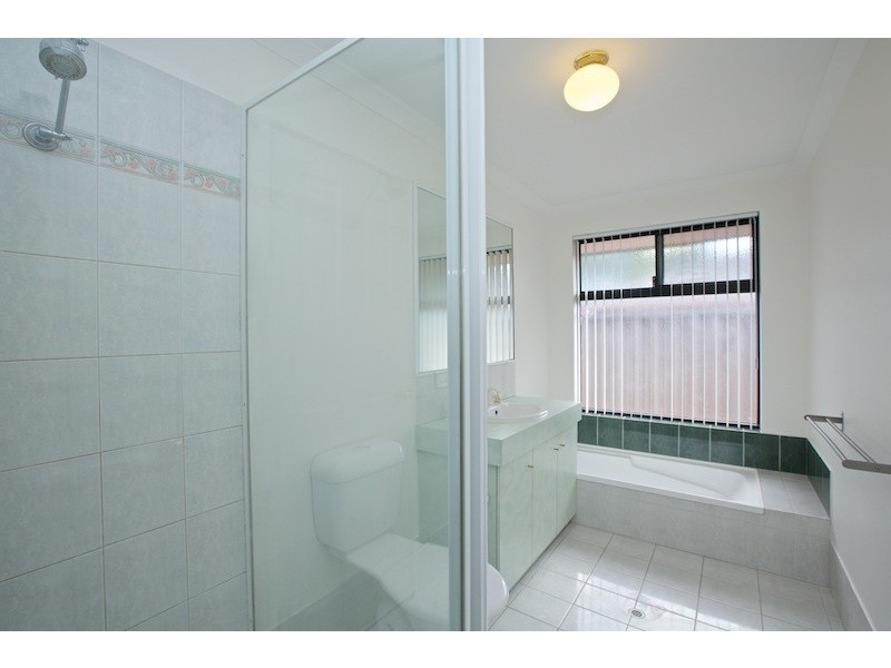 122B Herbert St, Doubleview WA 6018