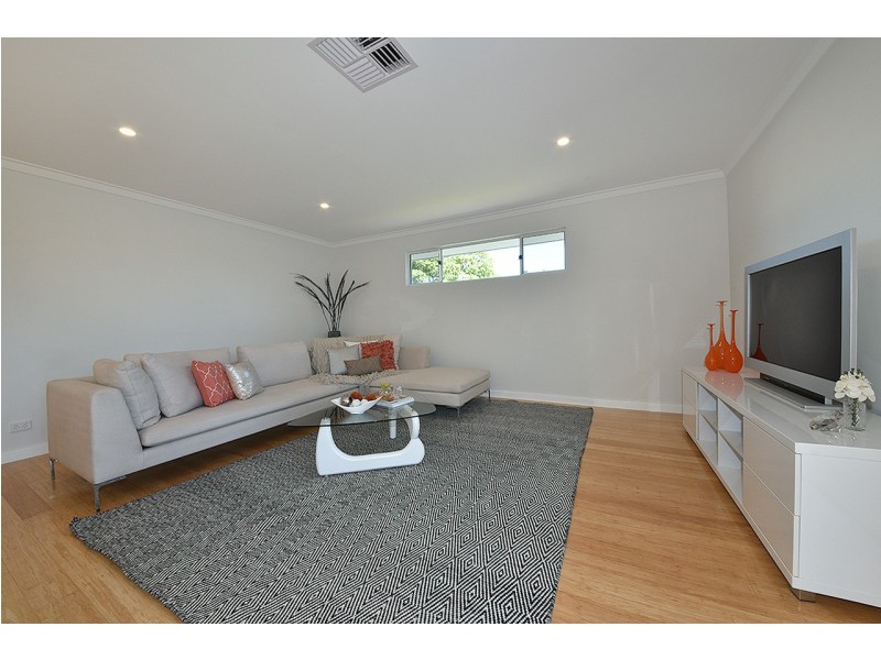 89 Cockman Rd, Greenwood WA 6024