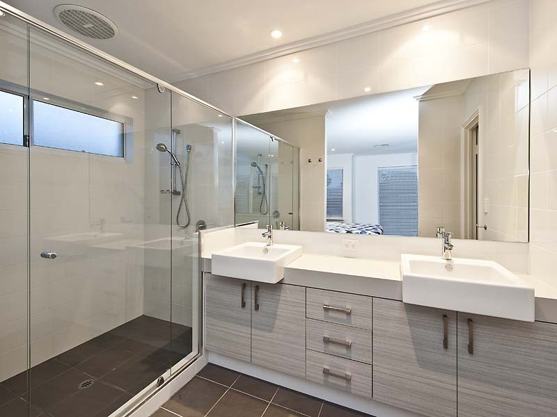 9 Benan Street, Kallaroo WA 6025