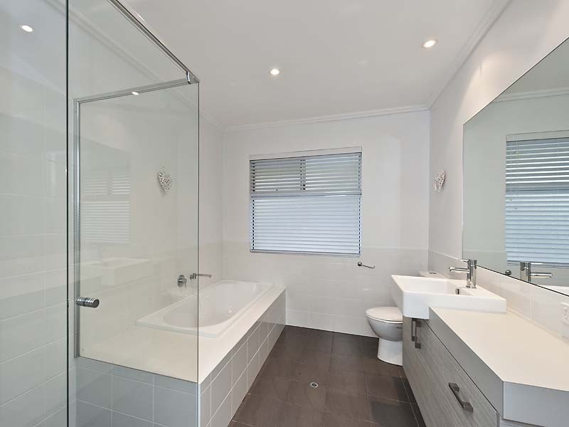 9 Benan Street, Kallaroo WA 6025
