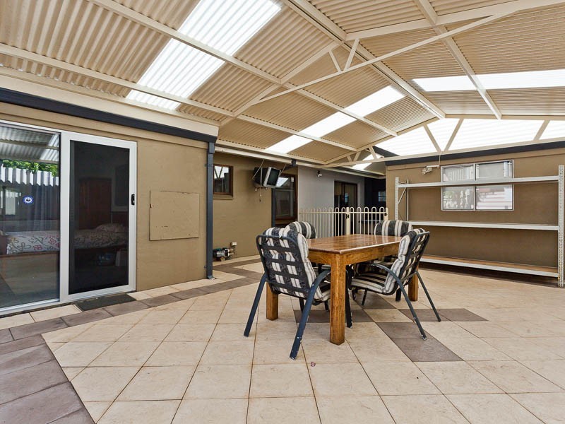 24 Barradine Way, Craigie WA 6025