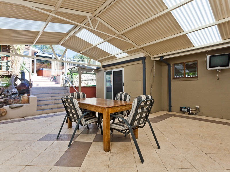 24 Barradine Way, Craigie WA 6025