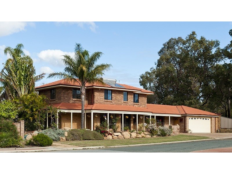 37 Goollelal Dr, Kingsley WA 6026