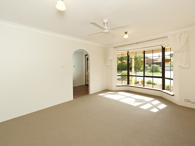 37 Goollelal Dr, Kingsley WA 6026