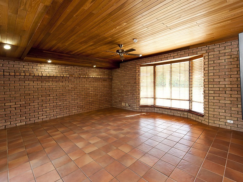 37 Goollelal Dr, Kingsley WA 6026