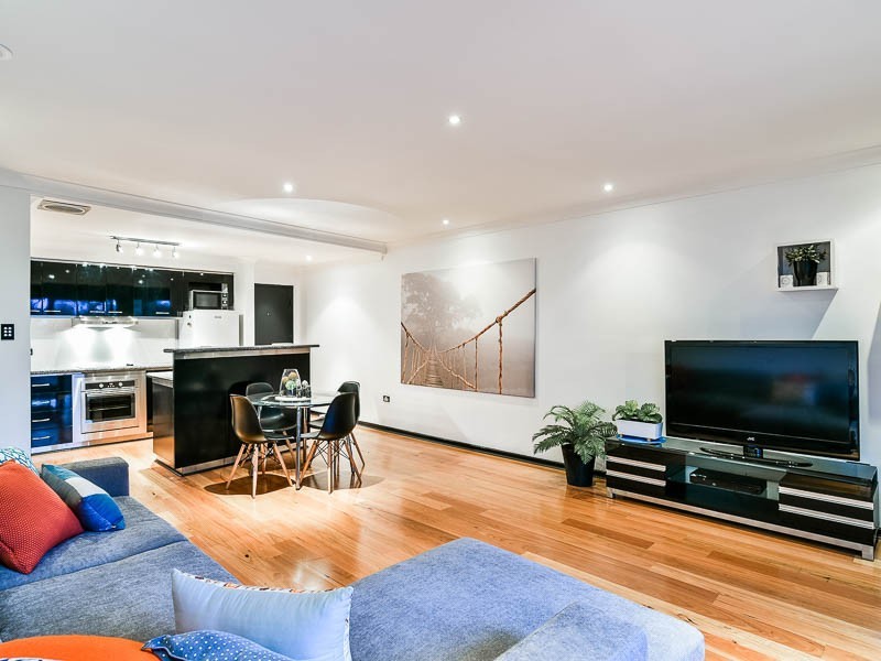 213/126 Mounts Bay Rd, Perth WA 6000