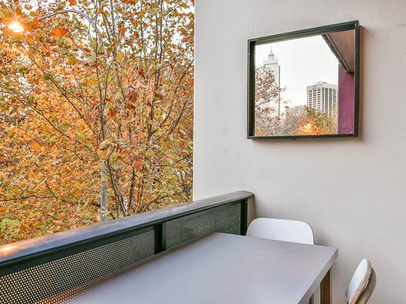 213/126 Mounts Bay Rd, Perth WA 6000